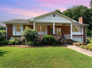 1270 Rainbow Rd, Advance, NC 27006