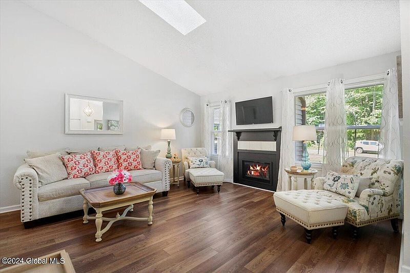 5th image of 26 Brenden Court