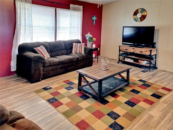 2nd image of 264 Winding River Cir