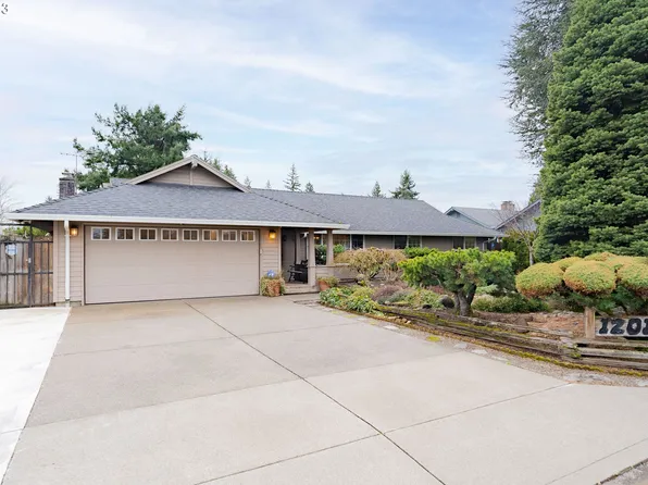 12017 SE 11th St, Vancouver, WA 98683