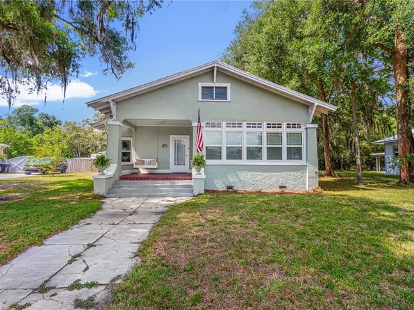 218 E Noble Ave, Bushnell, FL 33513