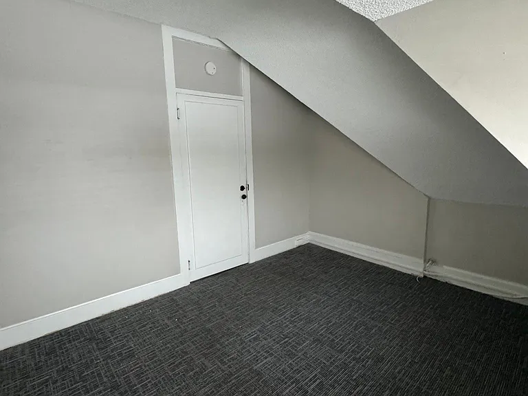 2201 Bryant Ave S #15 — Photo 9