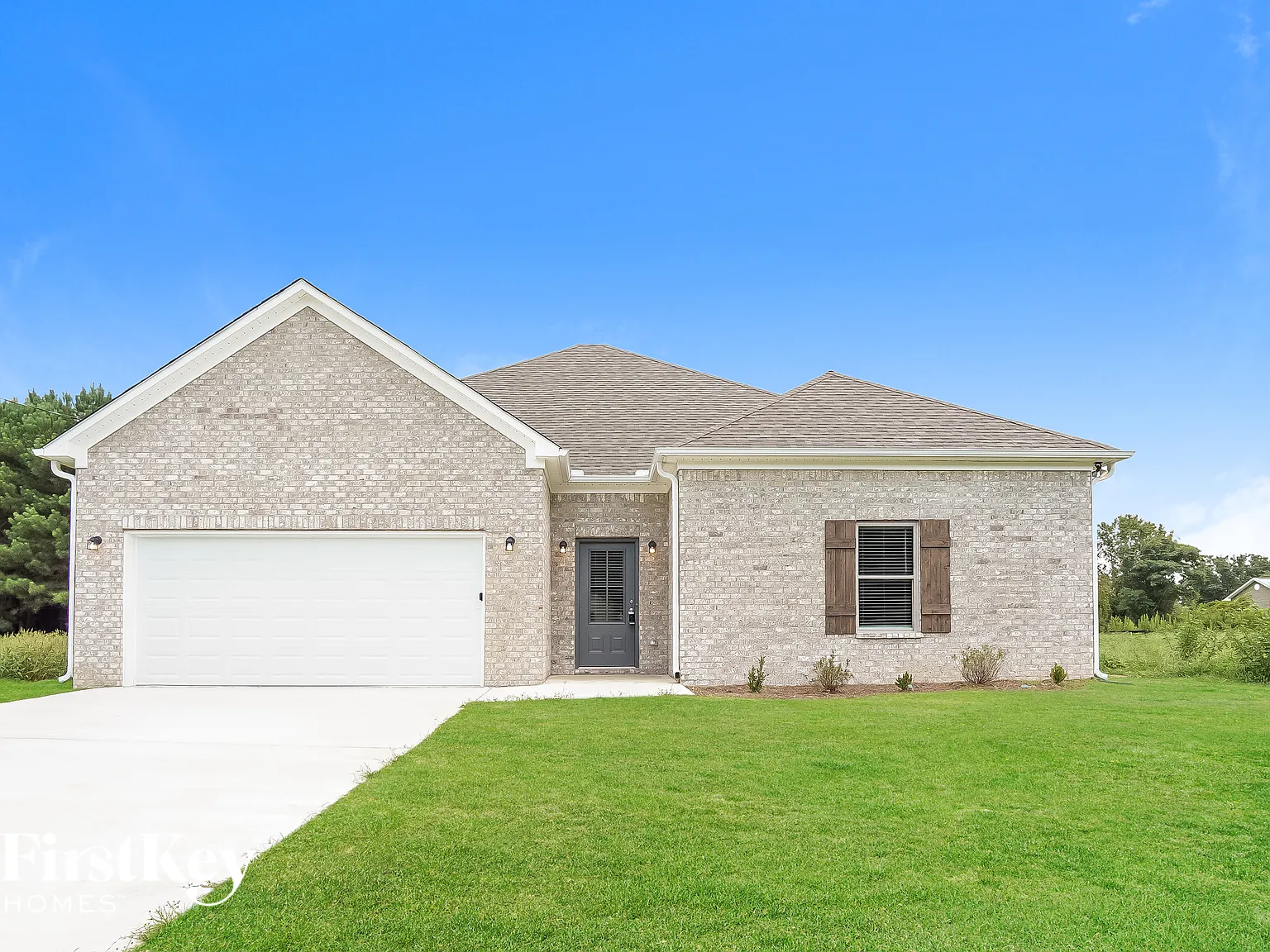 3 bed, 2.0 bath, 1801 sqft, $2,080 — Photo 1