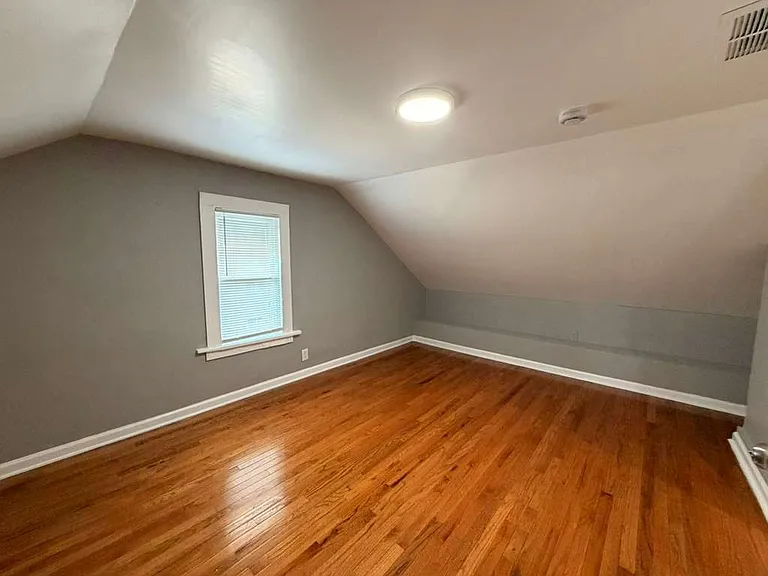 30 Bright St #2B — Photo 7