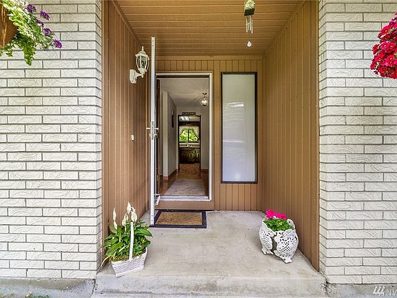 2nd image of 9715 126th St E