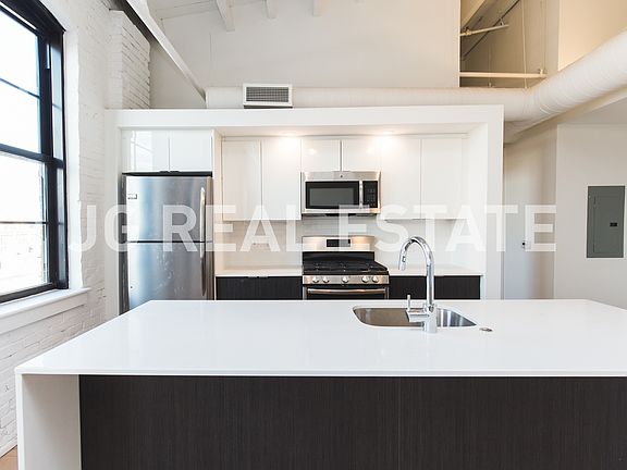 3rd image of 420 Fairmount Ave #602
