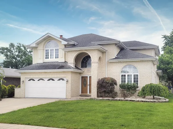 8133 Valley Dr, Palos Hills, IL 60465