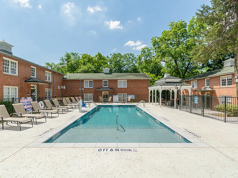 Urban Living in our Kessler Park Apartment Homes — Photo 20