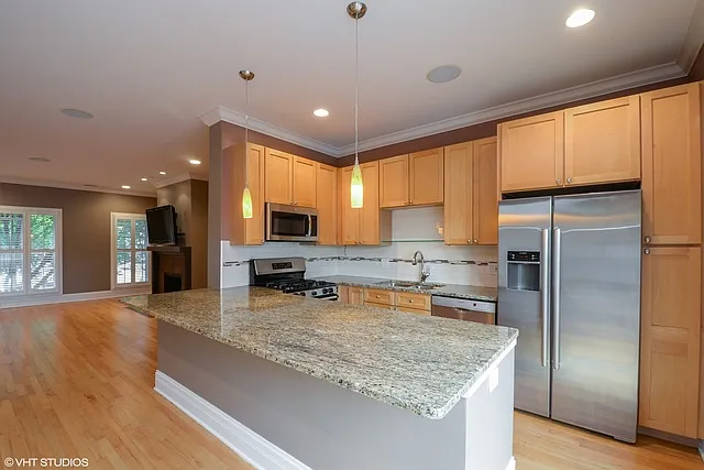 1437 W Fillmore St #B — Photo 3