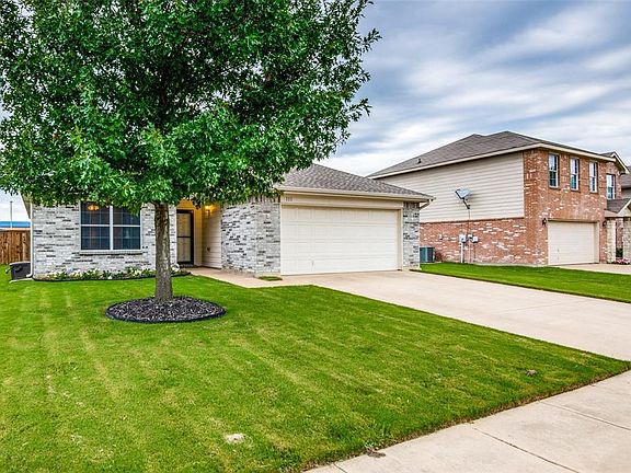 2nd image of 111 Thoroughbred Dr