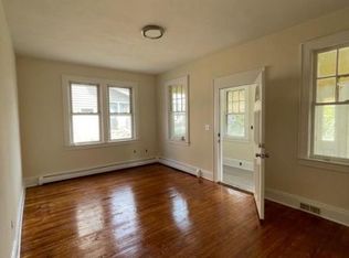 1027 Drake Ave, Roselle, NJ 07203