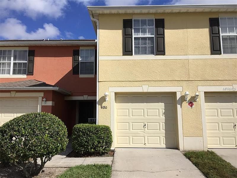 1st image of 680 Cresting Oak Cir