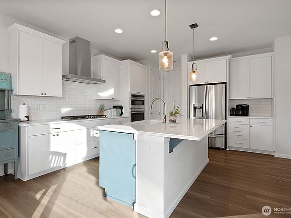 4th image of 15132 Tyee Drive E