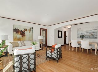 2328 10th Ave E APT 201, Seattle, WA 98102