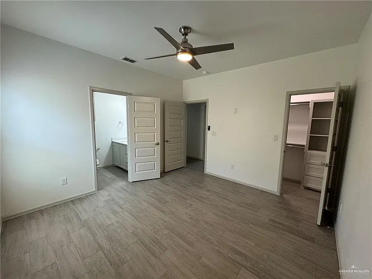 7802 N 58th St #3 — Photo 6