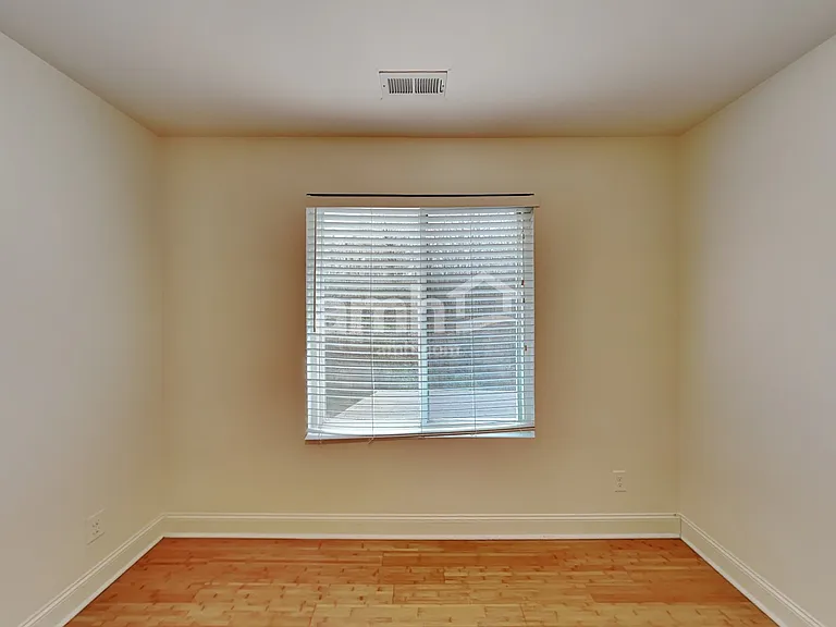 5823 Parkstone Dr — Photo 18