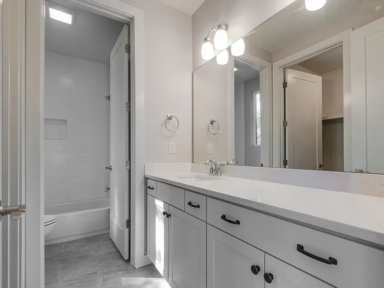 227 Oceola Ave #4 — Photo 5