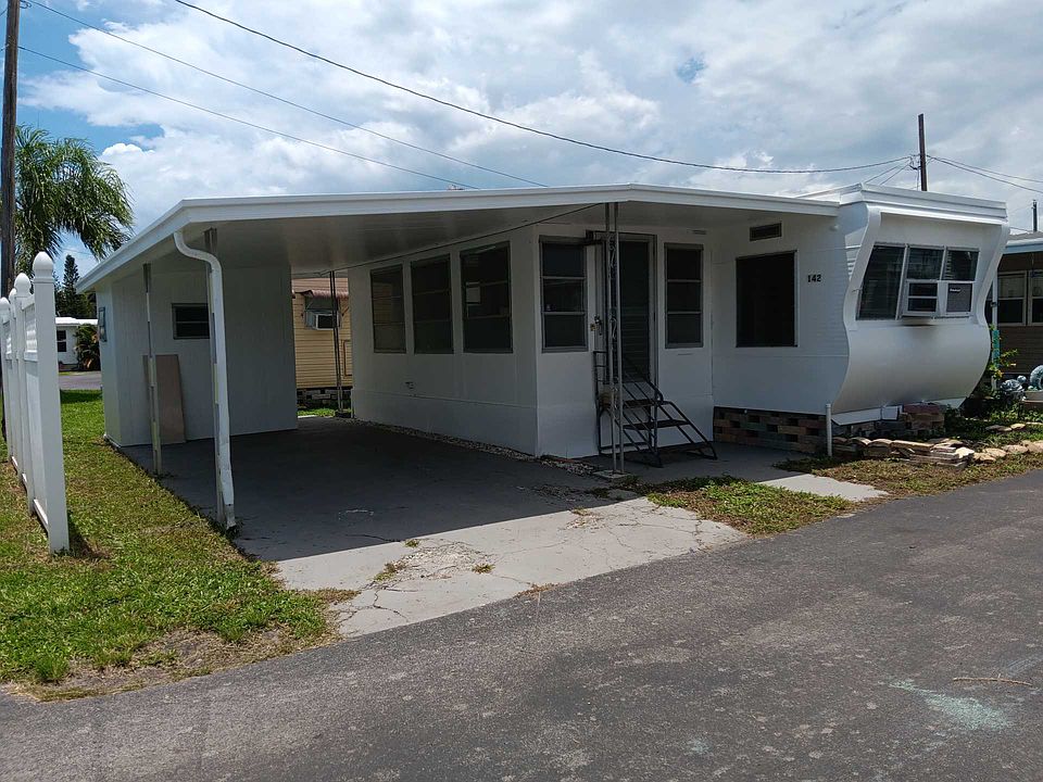 1st image of 7403 46th Ave N #142