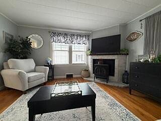 5th image of 25 Blake Street