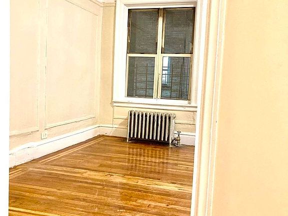 4th image of 1475 Taylor Ave APT 5