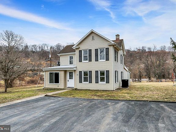 2nd image of 284 Marsh Run Rd