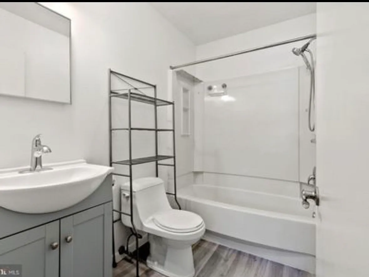 Studio, 550 sqft, $1,000 — Photo 2