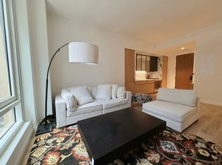 135 E 47th St #9F, New York, NY 10017