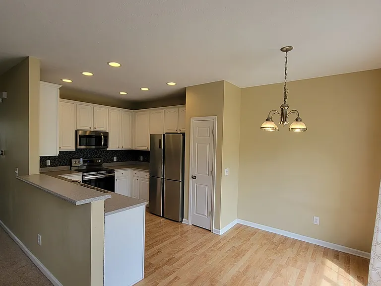 9435 Tanhurst Dr — Photo 6