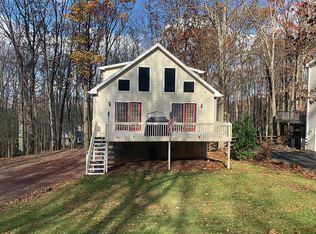 132 Grouse Ridge Ln, Drums, PA 18222