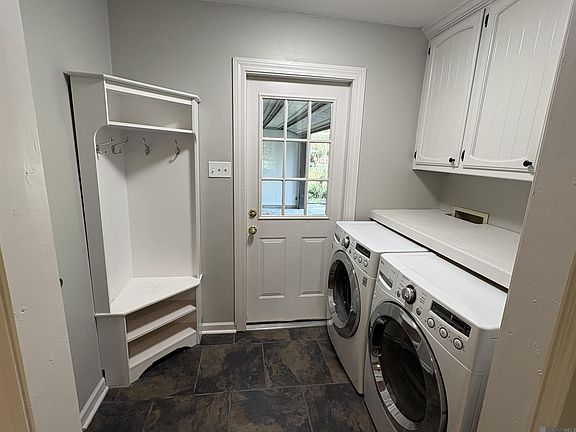 4th image of 13571 Damon Dr