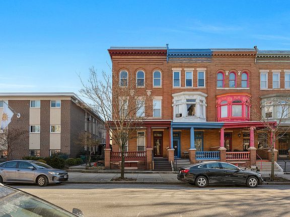 2nd image of 2635 Saint Paul St #3
