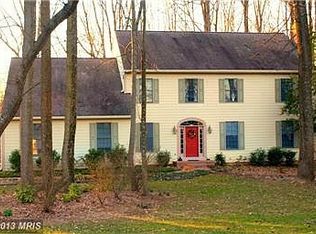 2122 Highland Ridge Dr, Phoenix, MD 21131