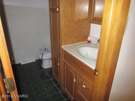 5th image of 1442 Maiden Ln
