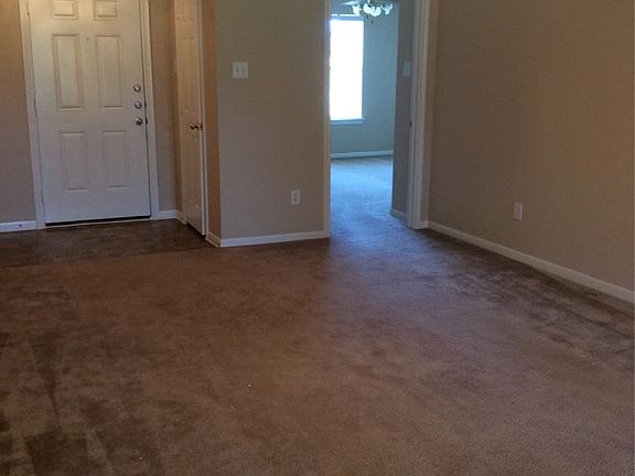 3rd image of 5001 Abbie Ln