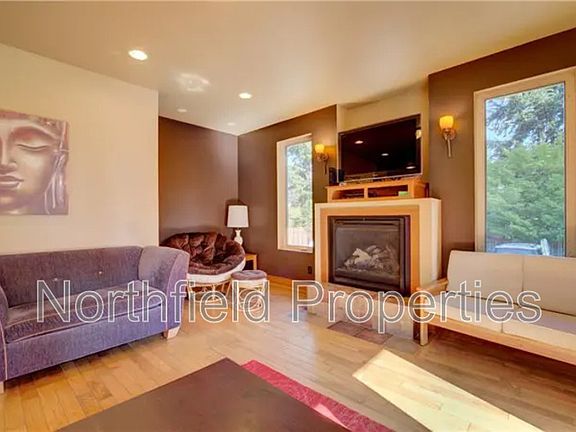 2nd image of 10516 20th Ave NE Unit E