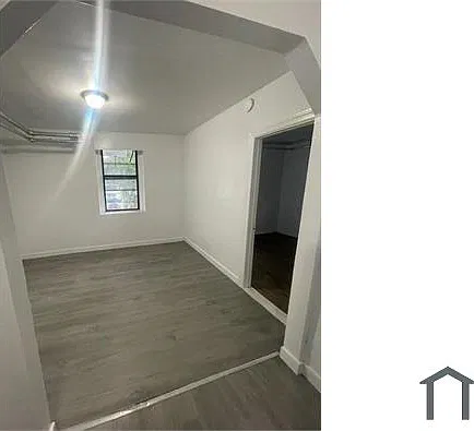 3 bed, $2,750 — Photo 2