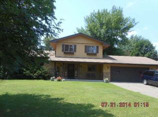 347 Maple Dell Rd, Cambridge, MN 55008