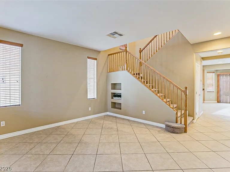 10737 Drake Ridge Ave — Photo 3
