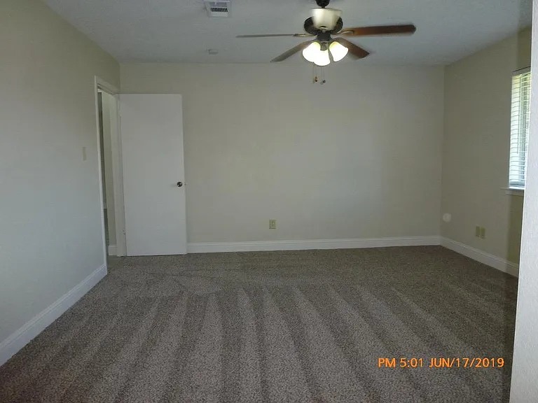 3920 Wendover Dr — Photo 10