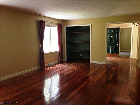 4th image of 17208 Wood Acre Trl