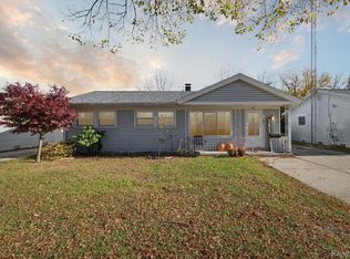 921 Jefferson Ct, Monroe, MI 48161