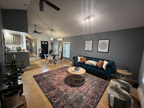 5th image of 209 Grand Ave Floor 2
