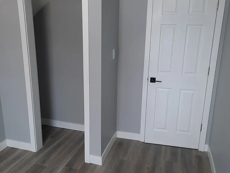109 Albert St S #2 — Photo 8