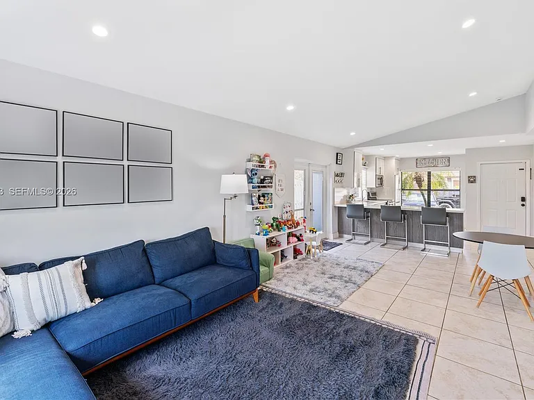 4885 SW 152nd Pl #D-95 — Photo 7