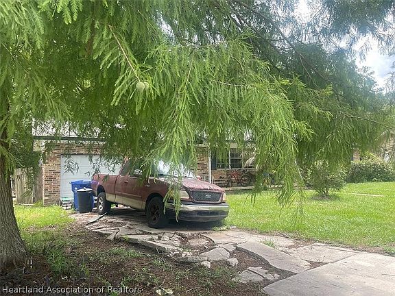2nd image of 1731 Bay Cir