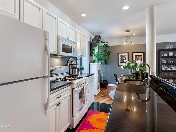 2nd image of 408 Saint Johns Pl APT 6A