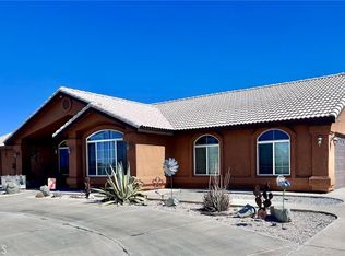 13565 Farmington St, Oak Hills, CA 92344