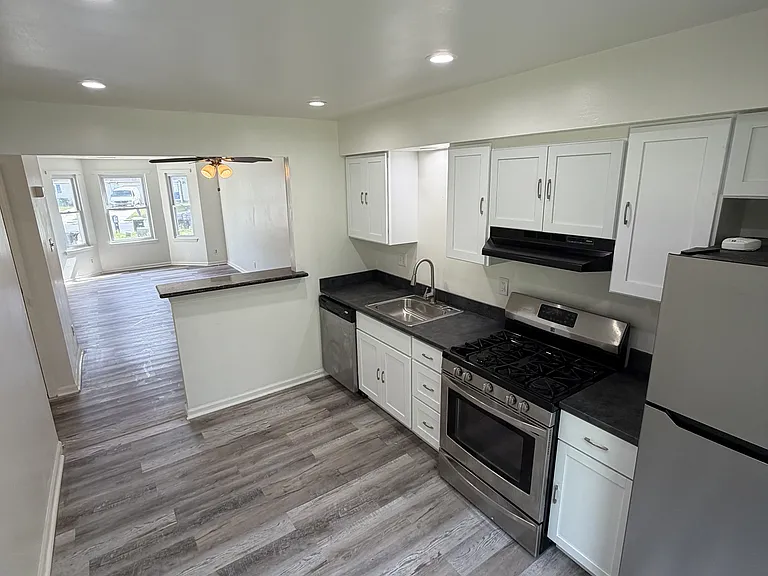7 Hamlet Ct #A — Photo 7