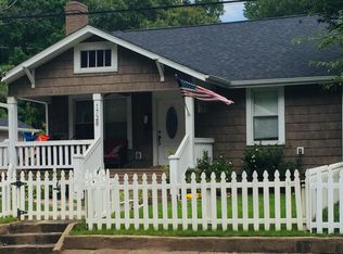 1728 Hawthorne Ln, Charlotte, NC 28205