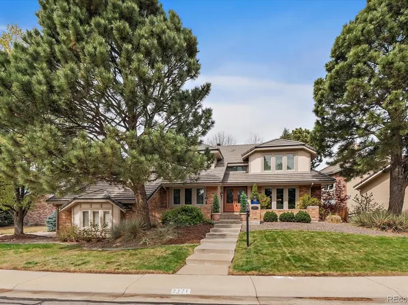 2171 S Parfet Drive, Lakewood, CO 80227
